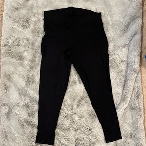 NWOT torrid size 1 leggings with beautiful side detailing